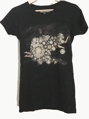 Threadless 'Hibernate' Winter Christmas Graphic Tee Medium Black